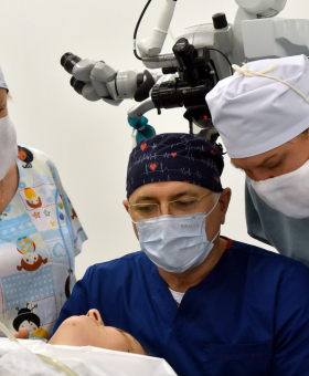 В Симферополе проводится мастер-класс по микроэндоскопической лазерной хирургии гортани