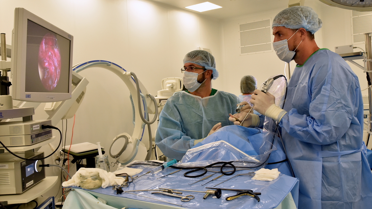 Нейрохирурги ГБУЗ РК «РКБ им. Н.А.Семашко» применяют инновационные методы удаления аденомы гипофиза