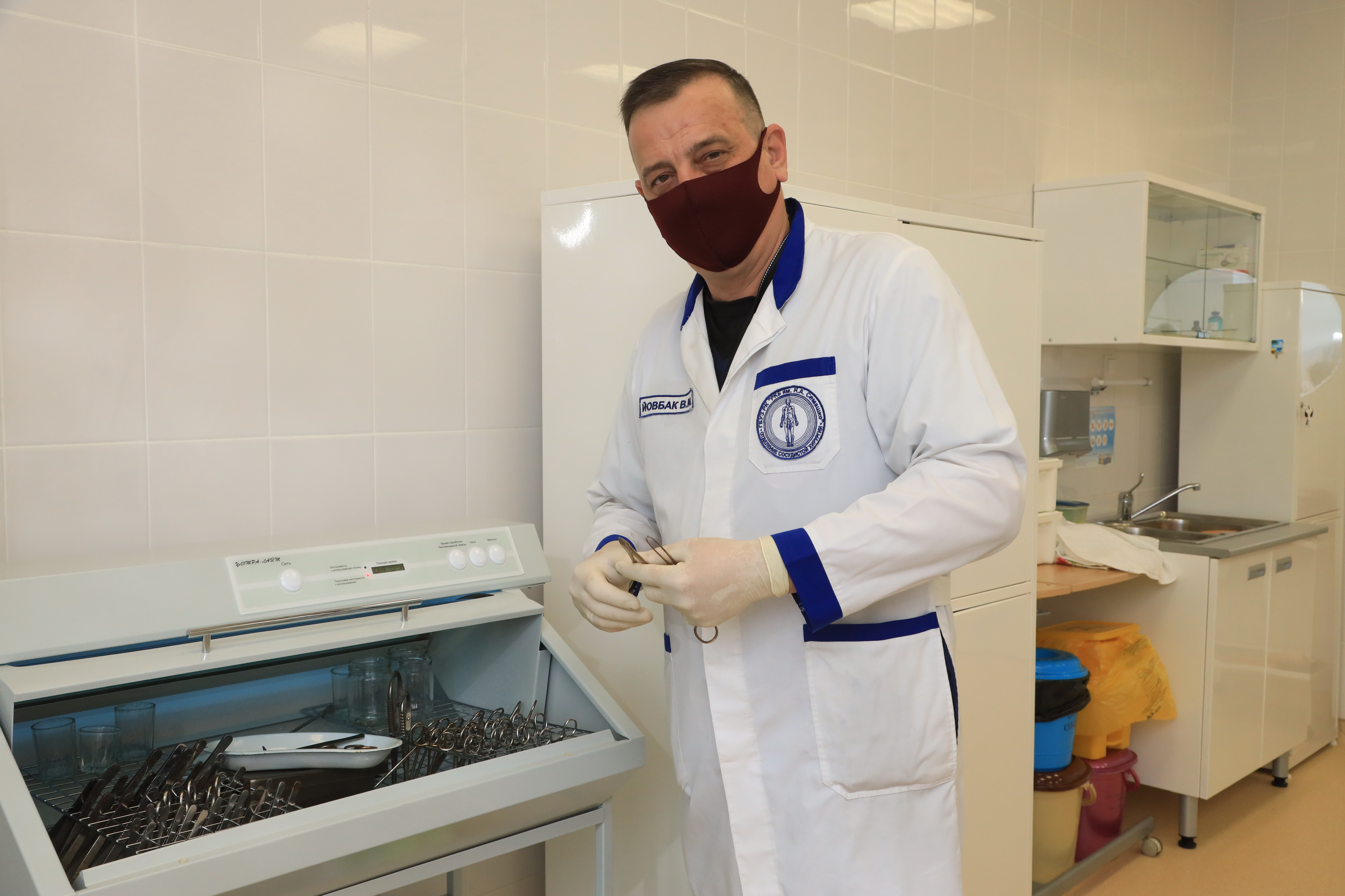 Крымские сосудистые хирурги проводят точную диагностику и качественное оперативное лечение.